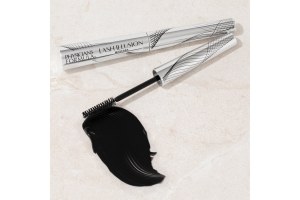 EYE BOOSTER LASH ILLUSION MASCARA
