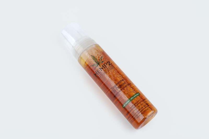 PINK POMELO & HIMALAYAN SEA SALT HERBAL FOAMING BODY WASH