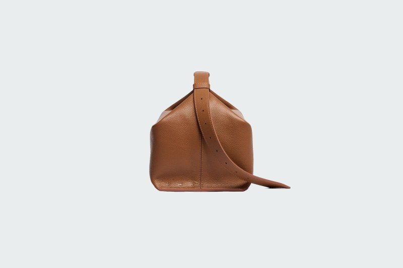 BOBBI MEDIUM CINNAMON 
