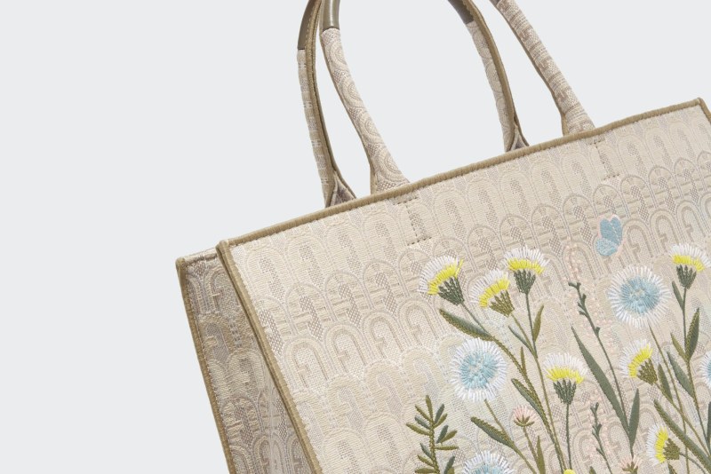 OPPORTUNITY L TOTE