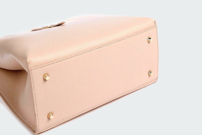 SOFIA M TOTE