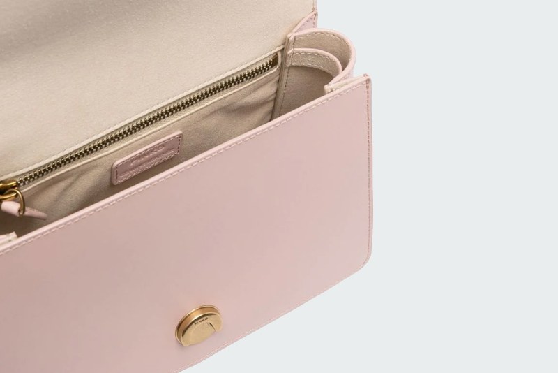 CLASSIC LOVE BAG ONE TOP HANDLE LIGHT SIMPLY