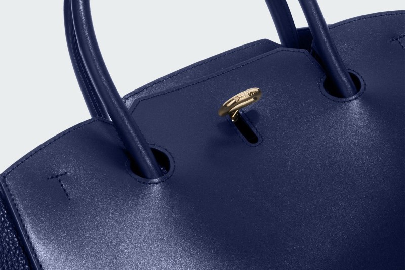 GENESI M TOTE