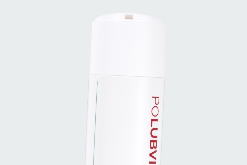 ANTI-DANDRUFF
