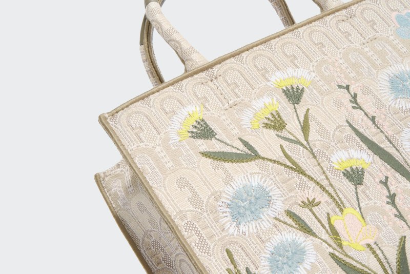 OPPORTUNITY S TOTE