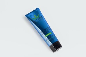 TRIPLE MOISTURE REPLENISHING CONDITIONER