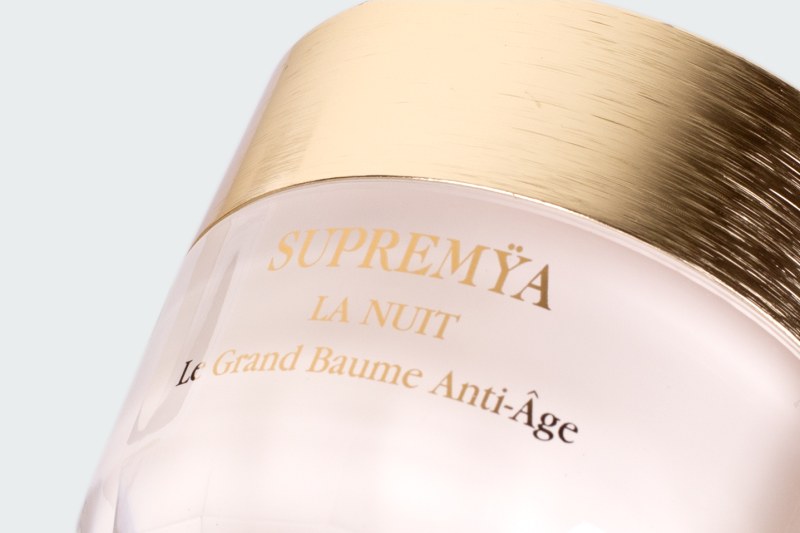 SUPREMŸA AT NIGHT THE SUPREME ANTI-AGING CREAM