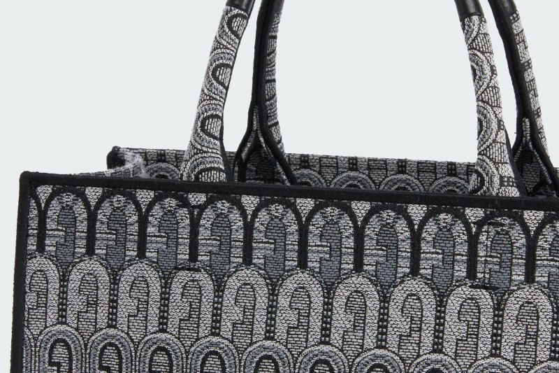 OPPORTUNITY S TOTE