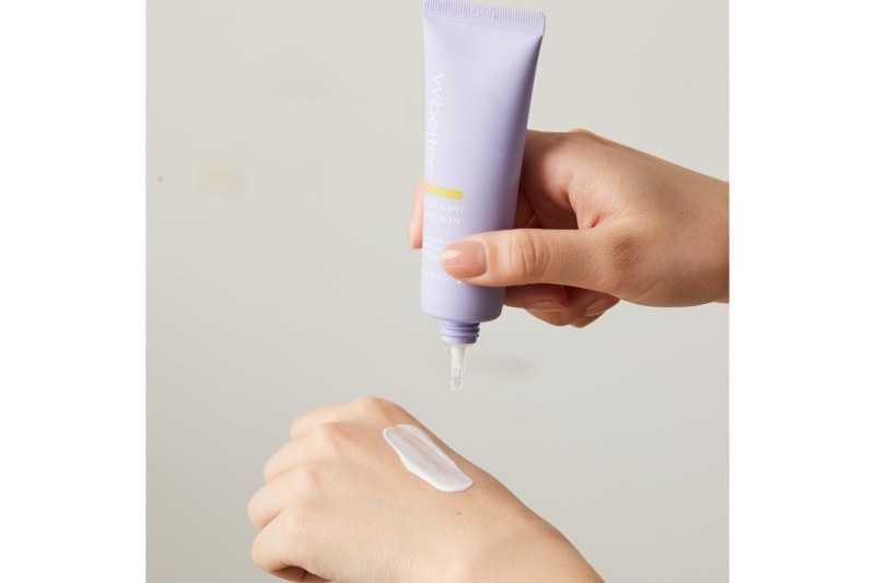 DAILY AIRFIT SUNSCREEN SPF50+