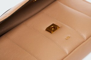 DELOREAN SANDSTONE