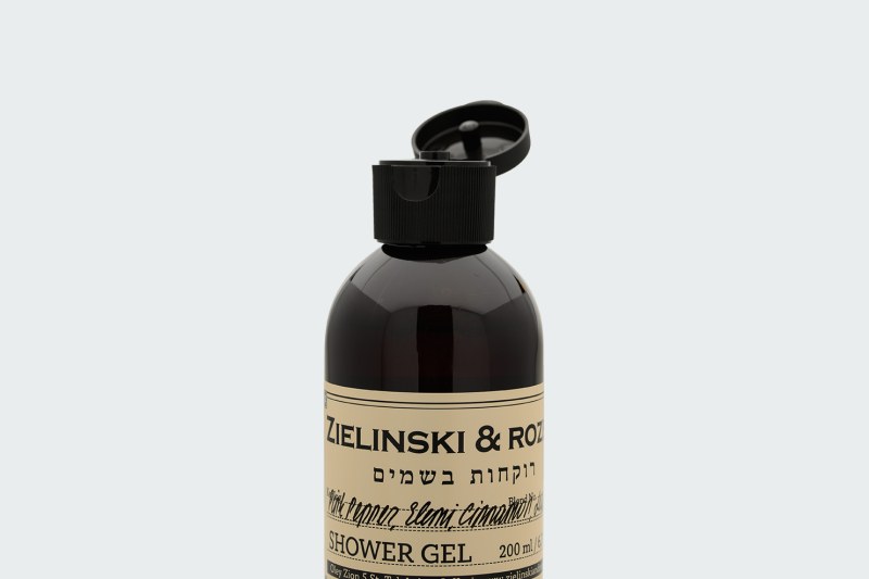 PINK PEPPER, ELEMI, CINNAMON, LEATHER