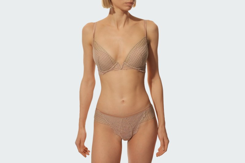 BRA PUSH-UP