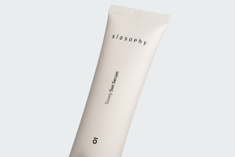 SLOWLY SUN SERUM SPF 50+ PA++++
