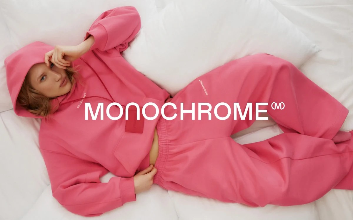 MONOCHROME