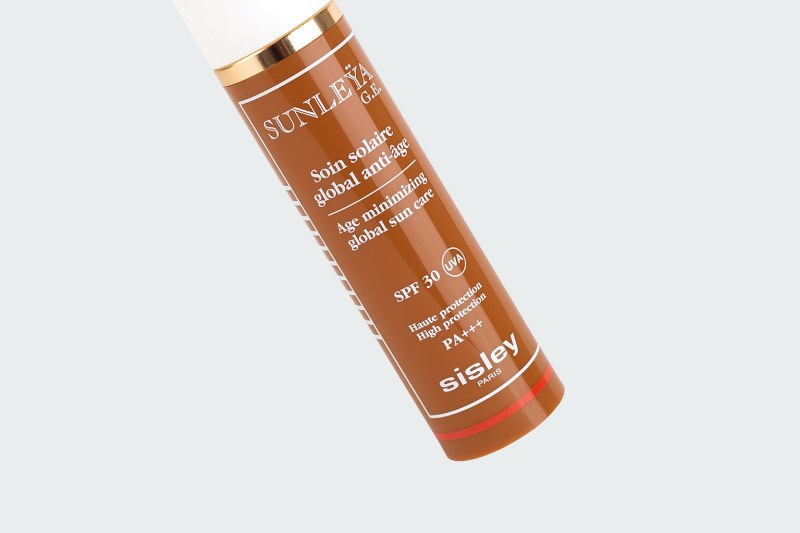 SUNLEŸA G.E. SOIN SOLAIRE GLOBALANTI-ÂGE SPF30