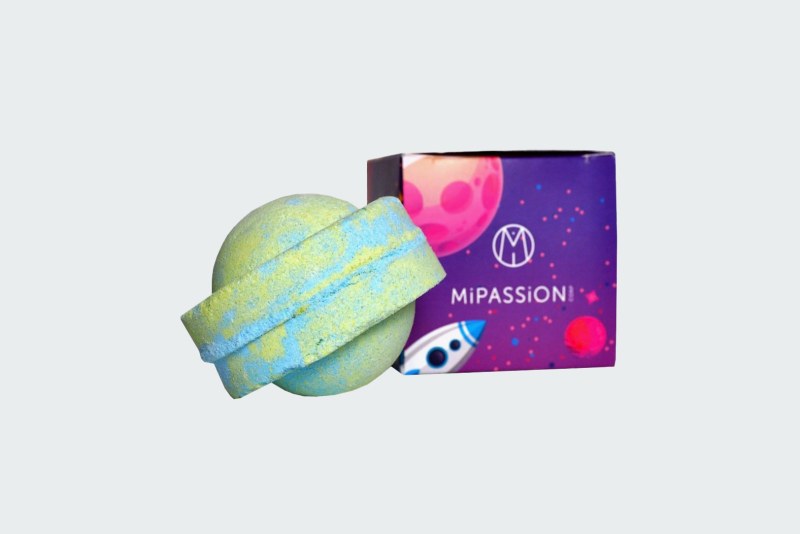 БОМБОЧКА С ИГРУШКОЙ