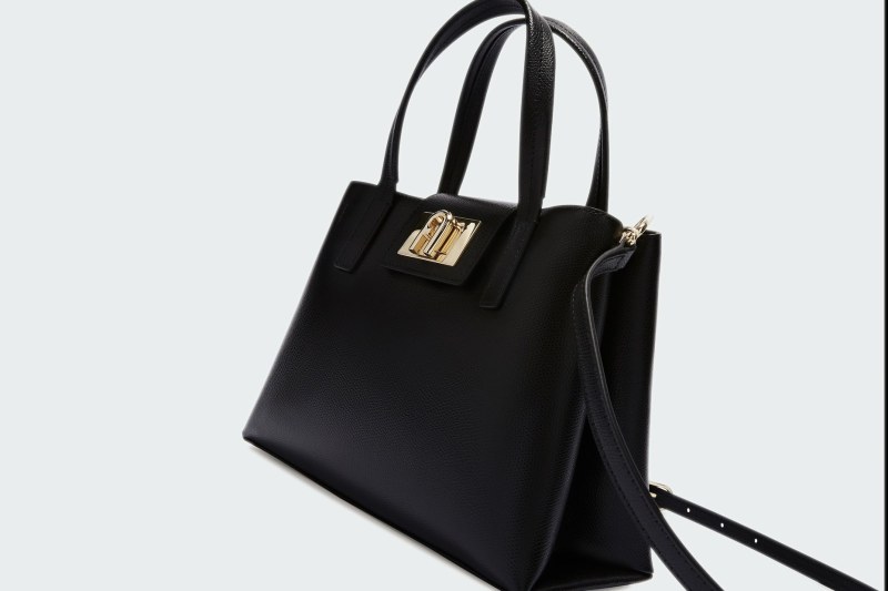 1927 M TOTE