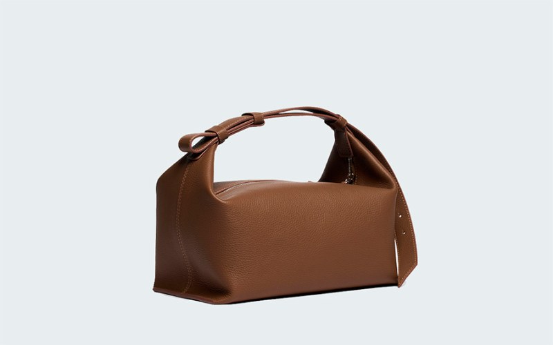 BOBBI medium