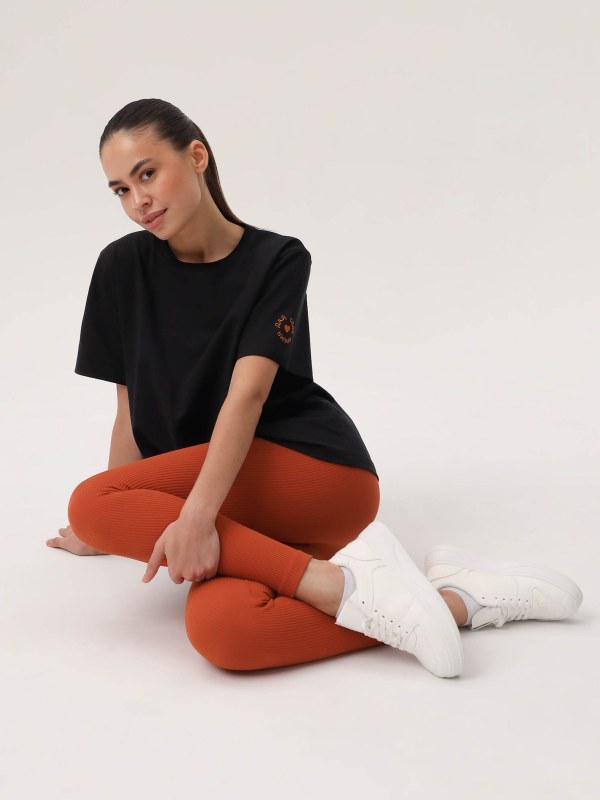 ФУТБОЛКА REGULAR FIT