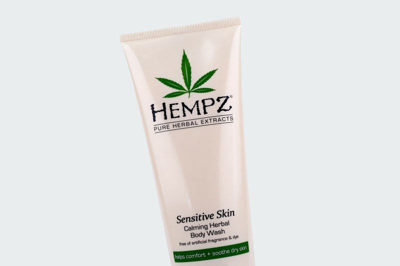 SENSITIVE SKIN CALMING HERBAL BODY WASH