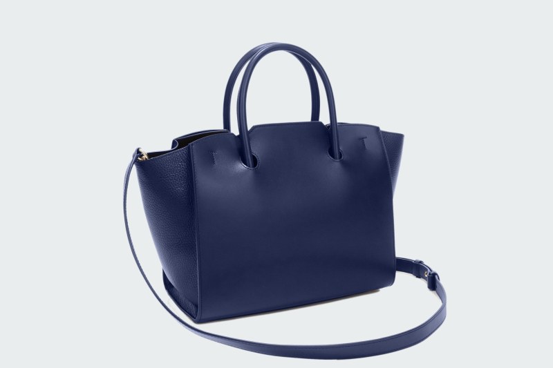 GENESI M TOTE