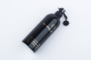 BLACK AOUD