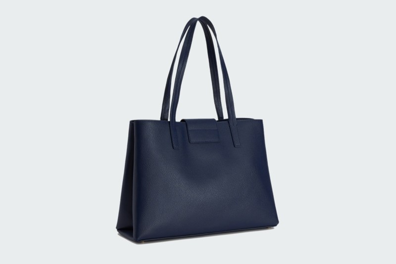 1927 L TOTE