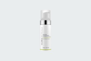 CLEAR FOAMING CLEANSER