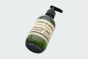 CEDARWOOD, NEROLI, AMBER