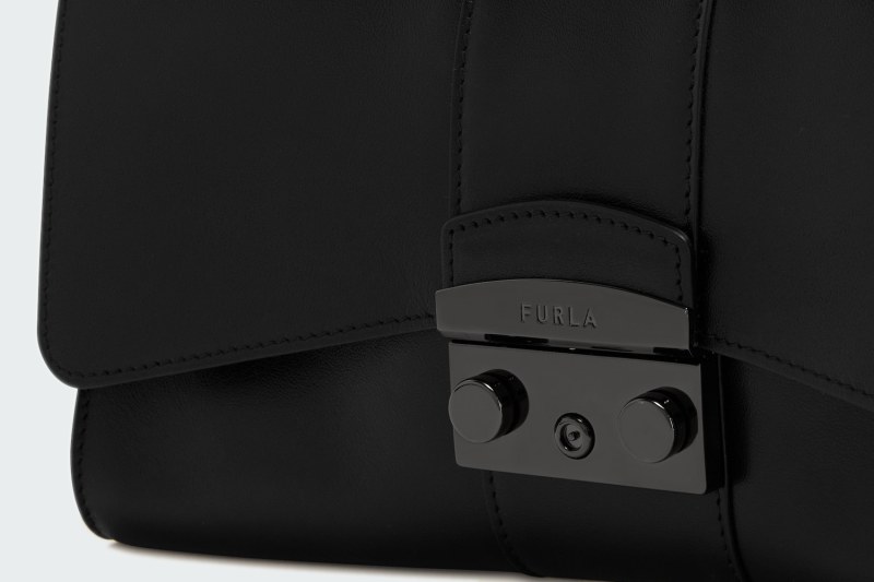 METROPOLIS S SHOULDER BAG REMIX