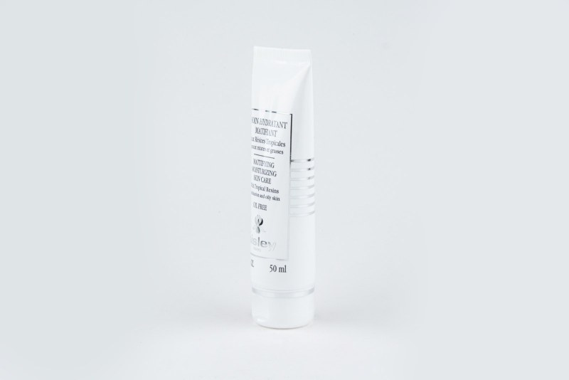 SOIN HYDRATANT MATIFIANT AUX RÉSINES 
TROPICALES