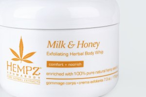MILK & HONEY HERBAL SUGAR BODY SCRUB