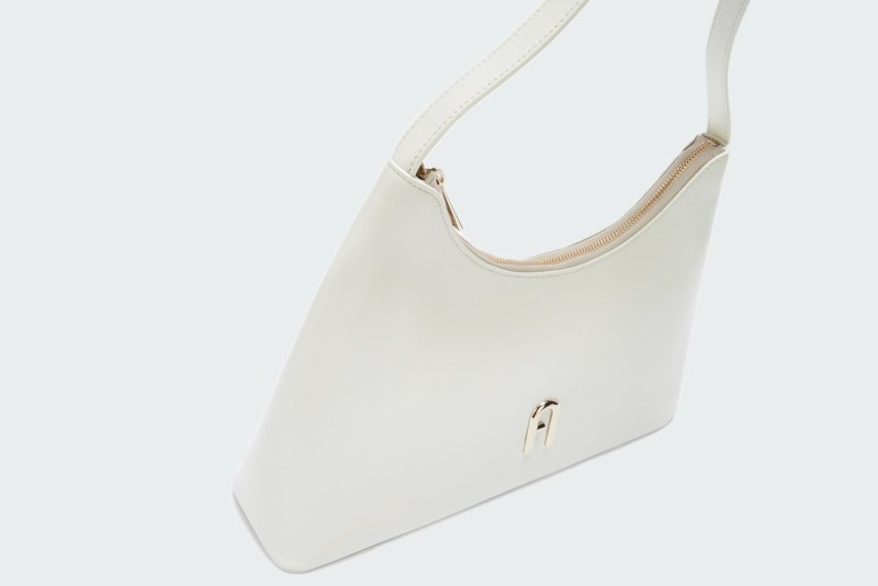 DIAMANTE S SHOULDER BAG