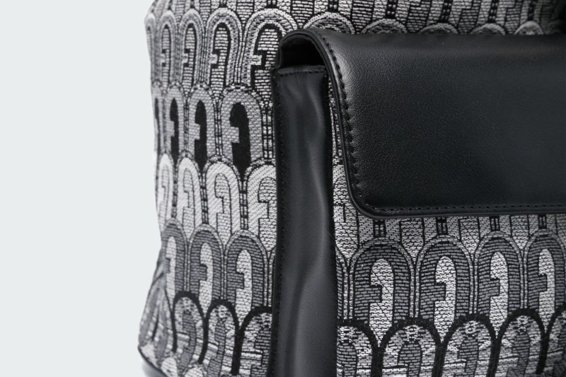 FLOW L BACKPACK