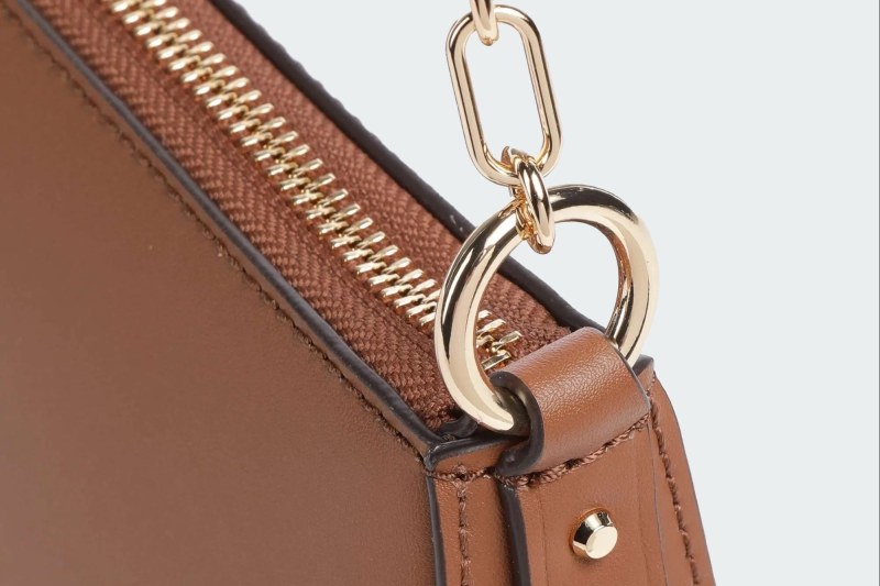 EMPIRE MEDIUM CHAIN POCHETTE