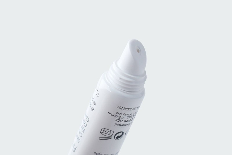 REVITALIZING EYE COUNTOUR GEL