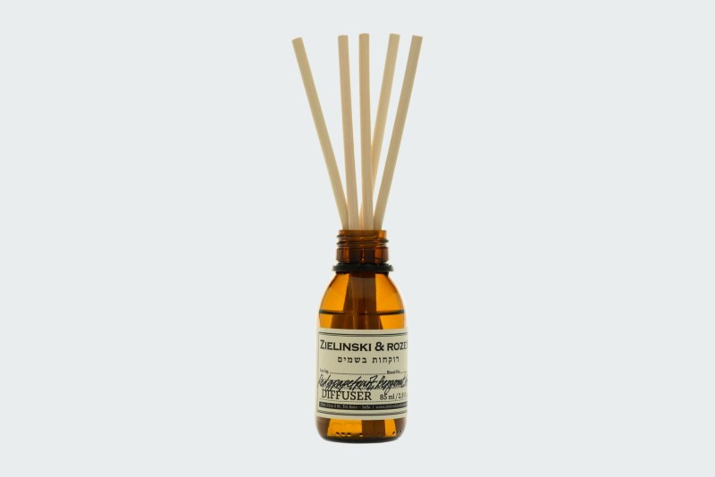 RED GRAPEFRUIT, BERGAMOT, AMBER