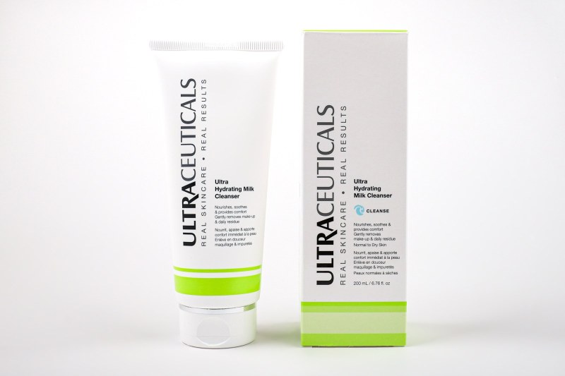 HYDRATING MILK CLEANSER
