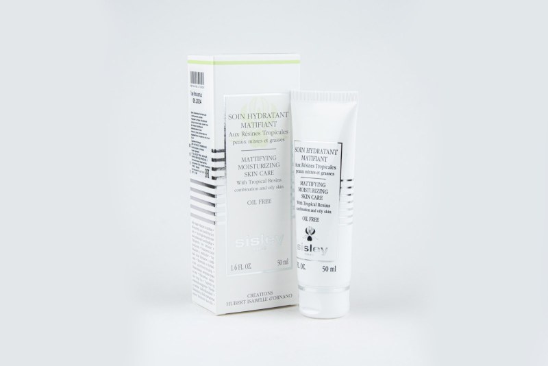 SOIN HYDRATANT MATIFIANT AUX RÉSINES 
TROPICALES
