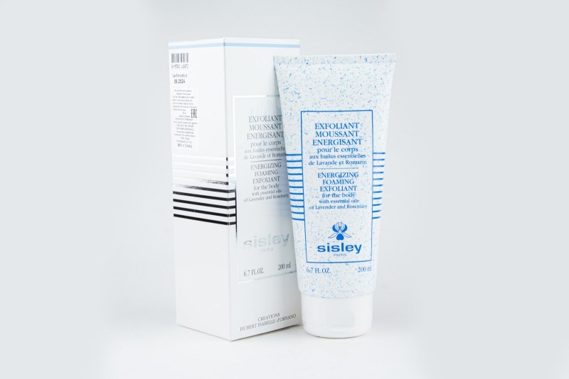 ENERGIZING FOAMING EXFOLIANT