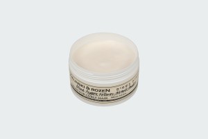 BLACK PEPPER, VETIVER, NEROLI, AMBER