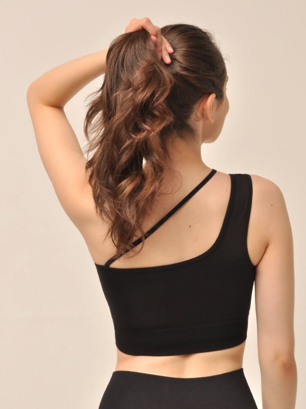 TOP ONE SHOULDER